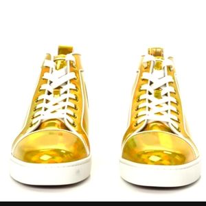 SIZE MEN 7 EYROPEN SEZE 40  NEW WITH WITH EVERYTHING THANKS